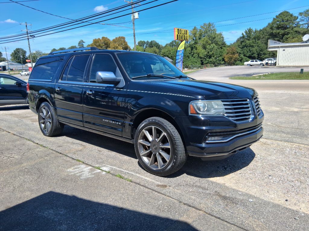 2016 Lincoln Navigator Image 16