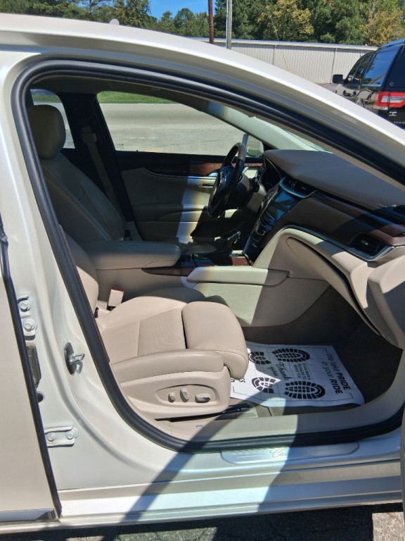 2013 Cadillac XTS Image 15