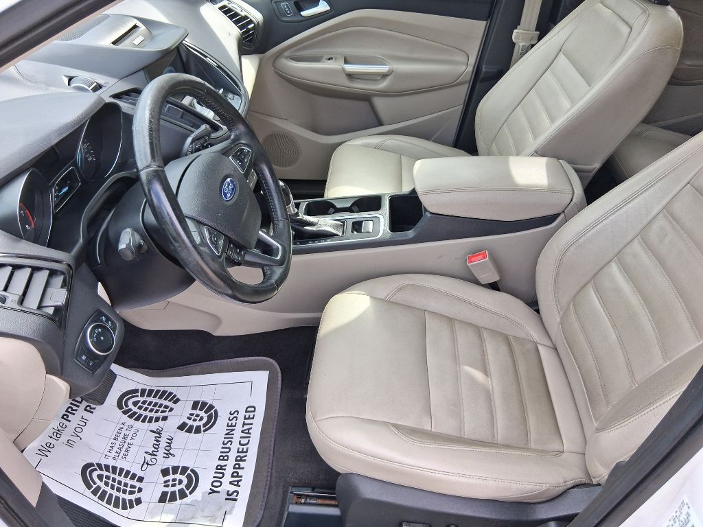 2017 Ford Escape Image 10