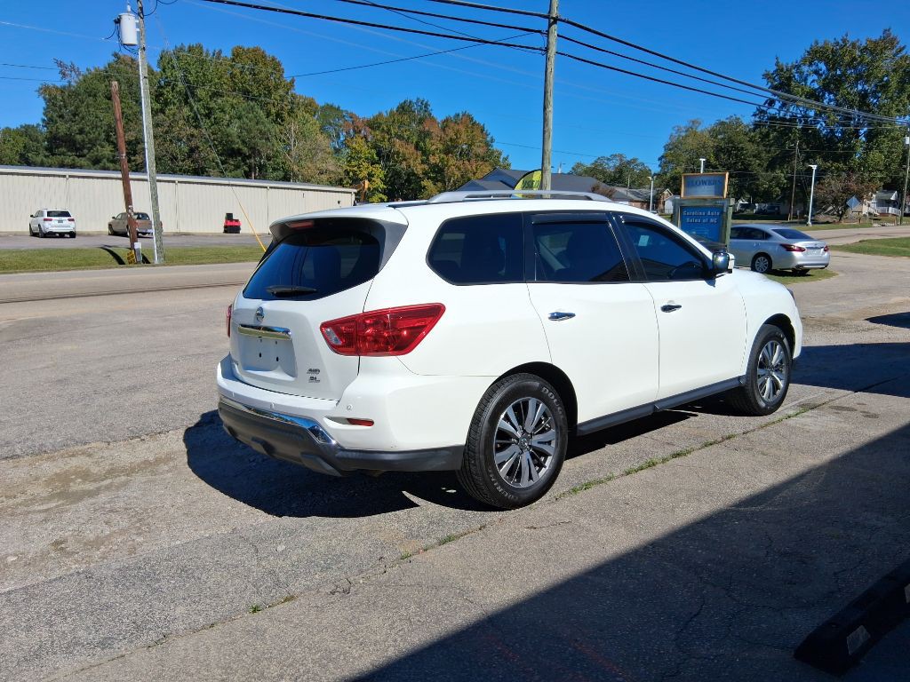 2017 Nissan Pathfinder Image 5