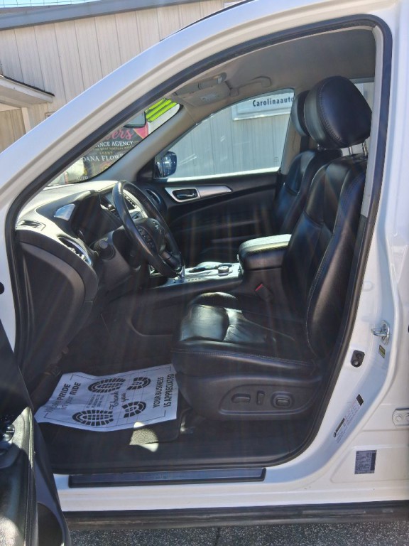 2017 Nissan Pathfinder Image 19