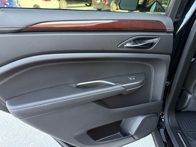 2012 Cadillac SRX Image 10