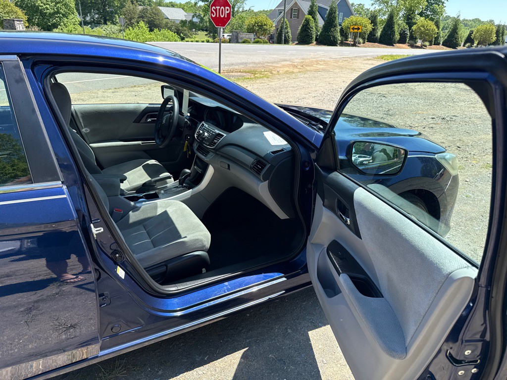 2013 Honda Accord Image 13