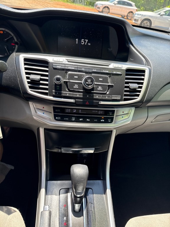 2013 Honda Accord Image 15
