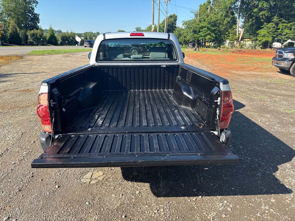 2005 Toyota Tacoma Image 8