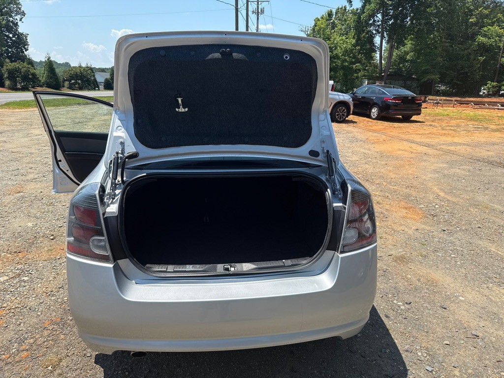 2011 Nissan Sentra Image 9