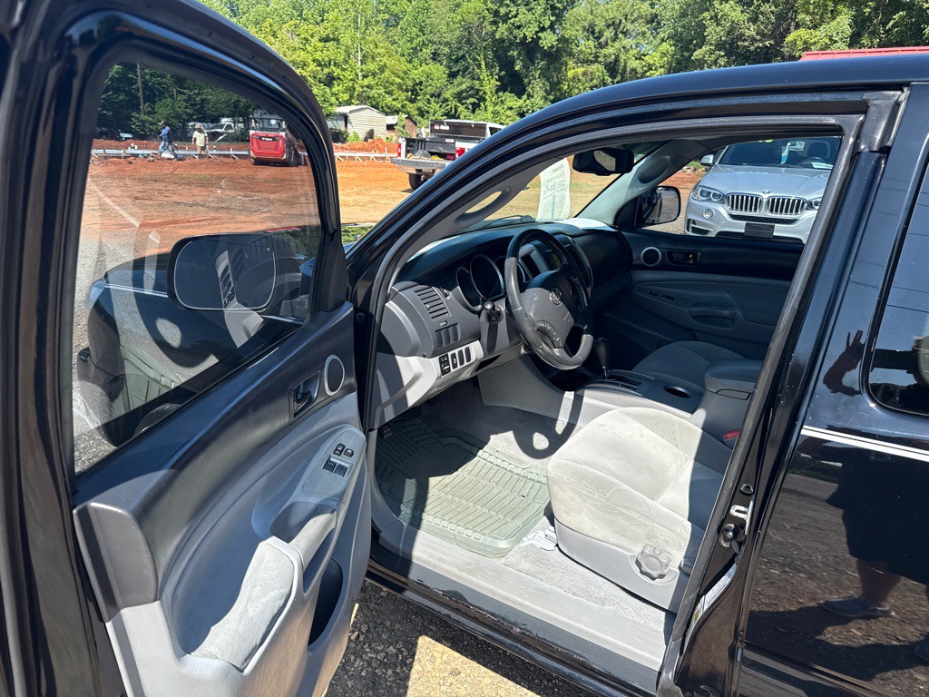 2011 Toyota Tacoma Image 10