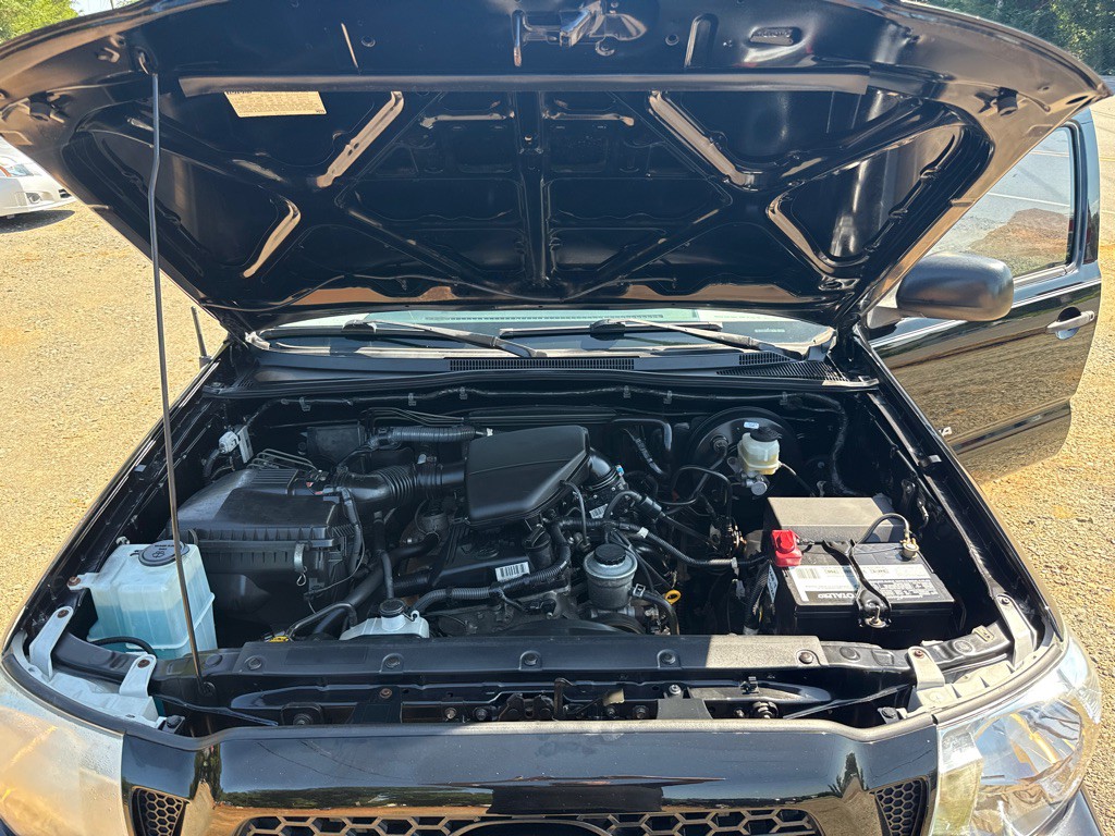 2011 Toyota Tacoma Image 14