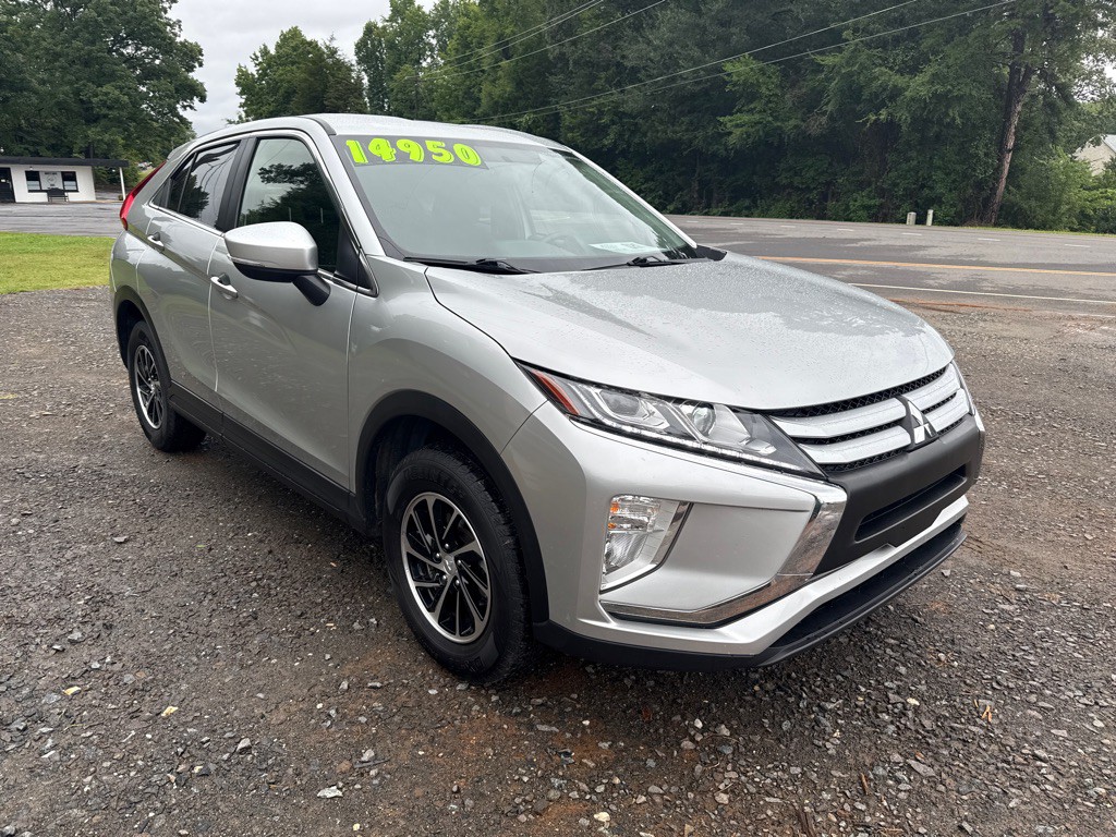 2020 Mitsubishi Eclipse Image 4