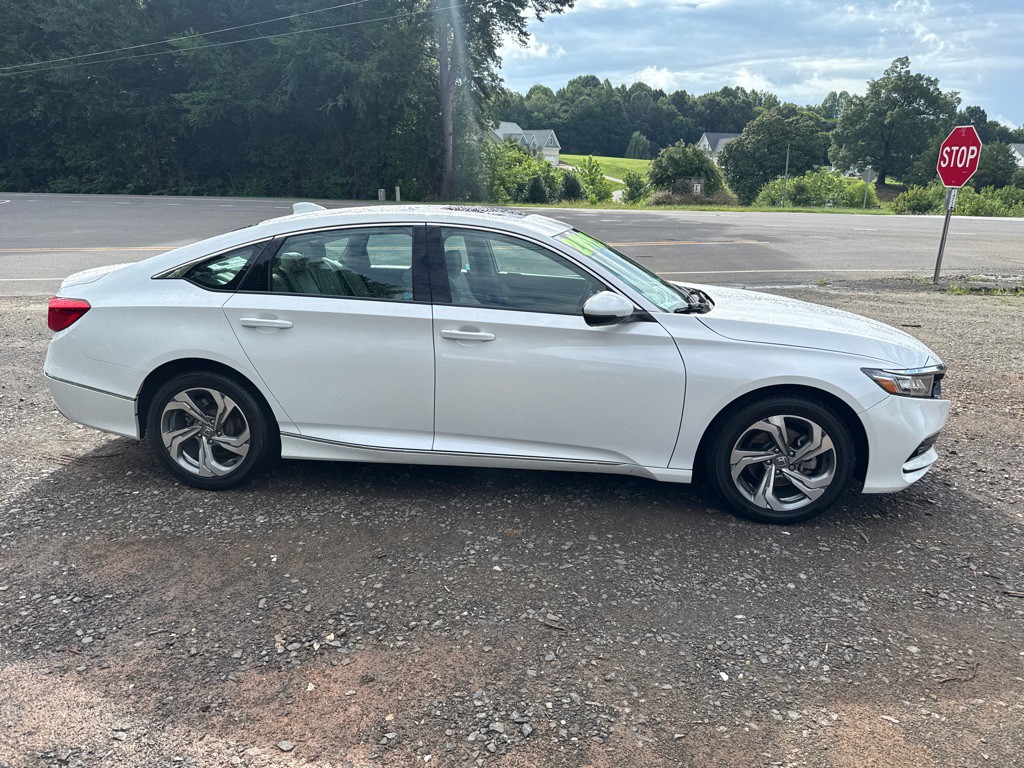 2019 Honda Accord Image 5