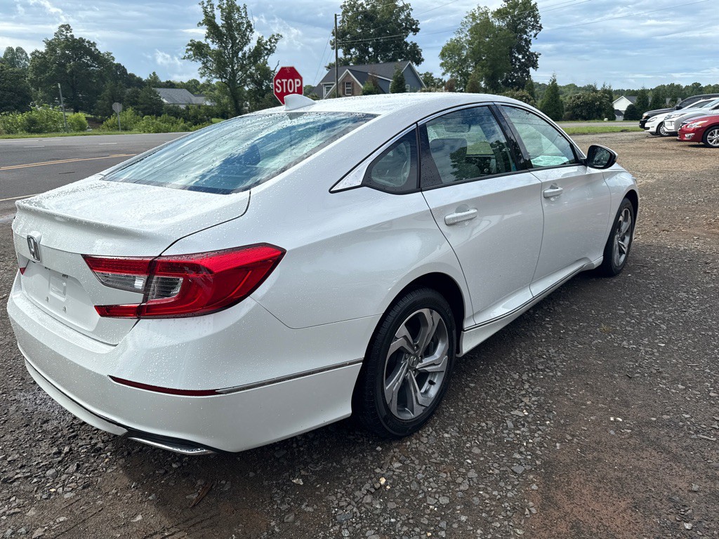2019 Honda Accord Image 6