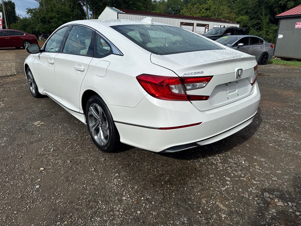 2019 Honda Accord Image 8