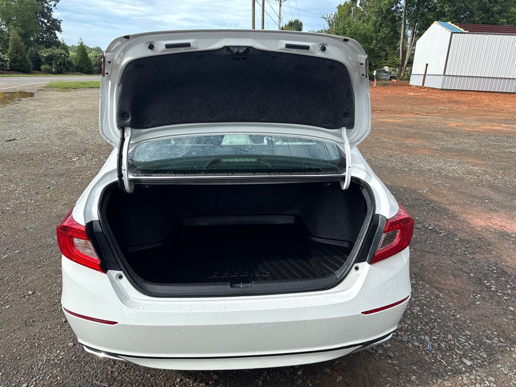 2019 Honda Accord Image 9