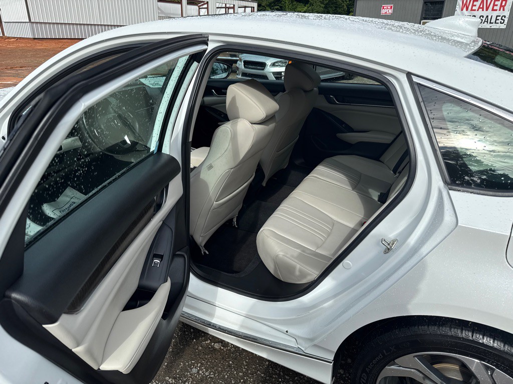 2019 Honda Accord Image 11