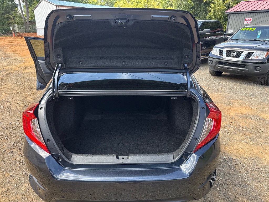 2018 Honda Civic Image 11