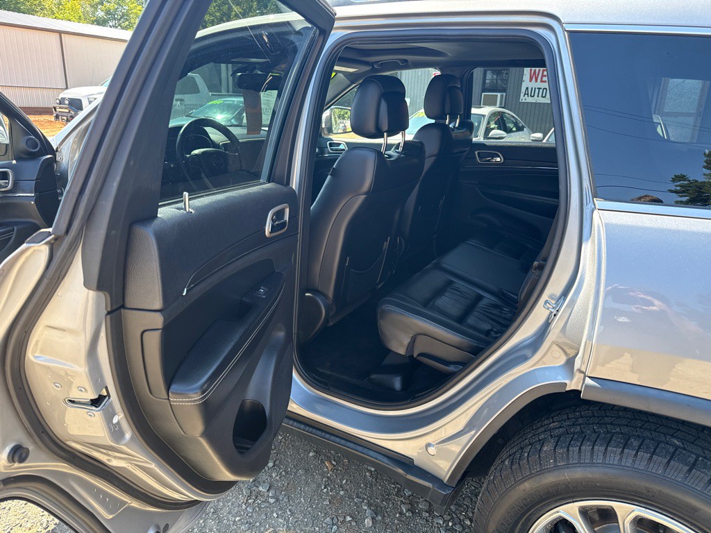 2015 Jeep Grand Cherokee Image 11