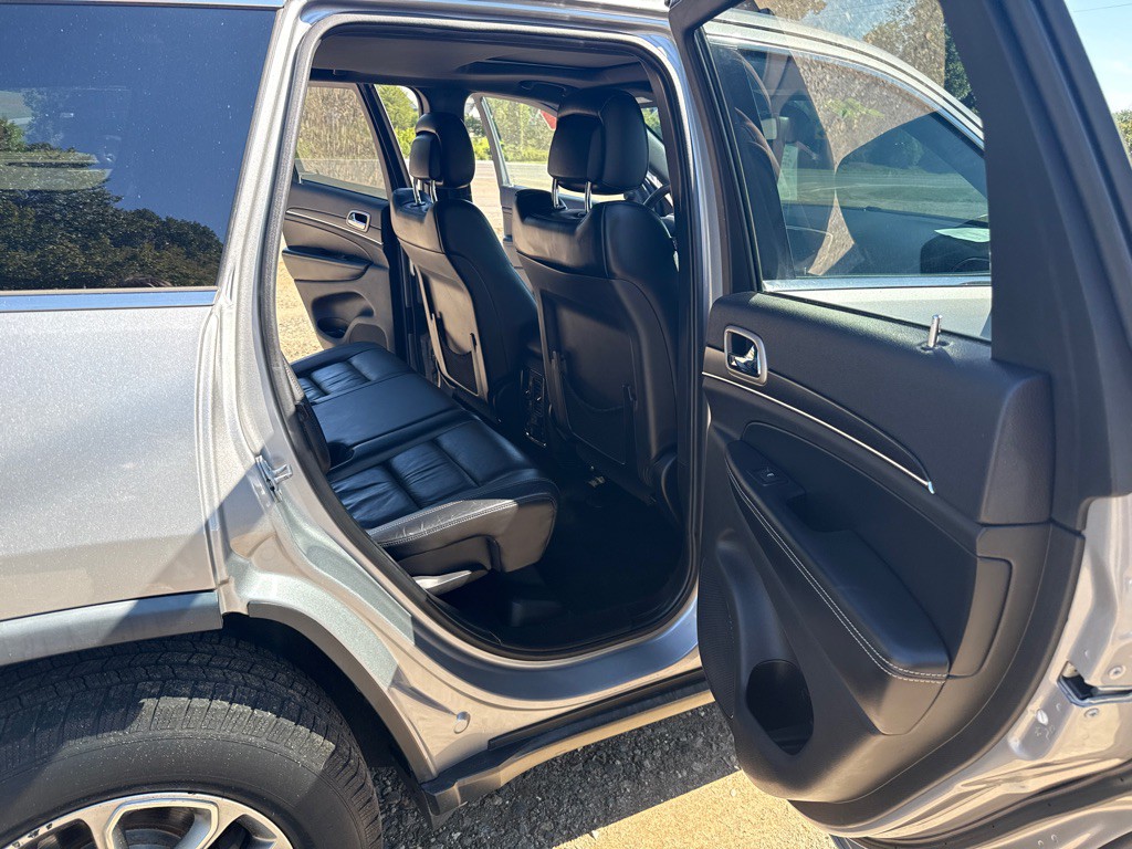 2015 Jeep Grand Cherokee Image 12