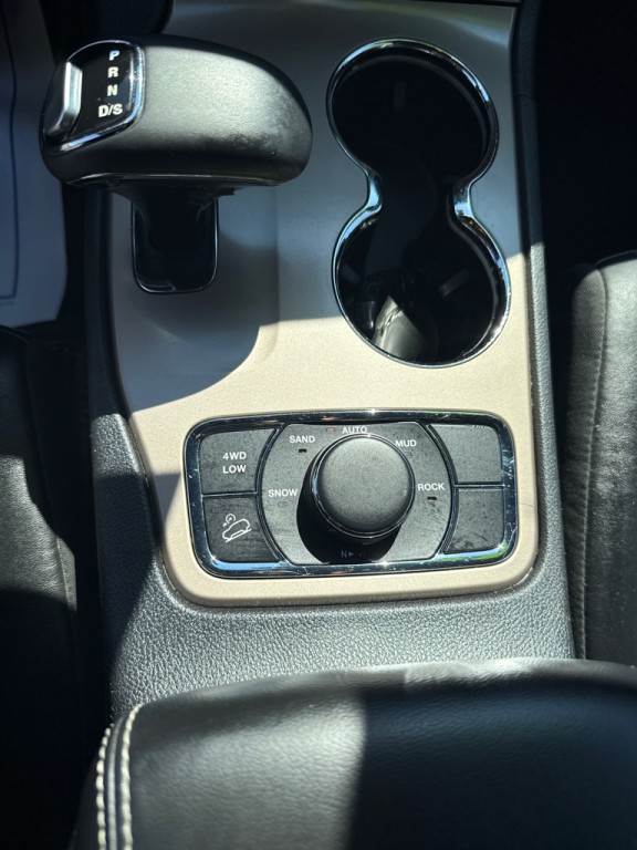 2015 Jeep Grand Cherokee Image 18