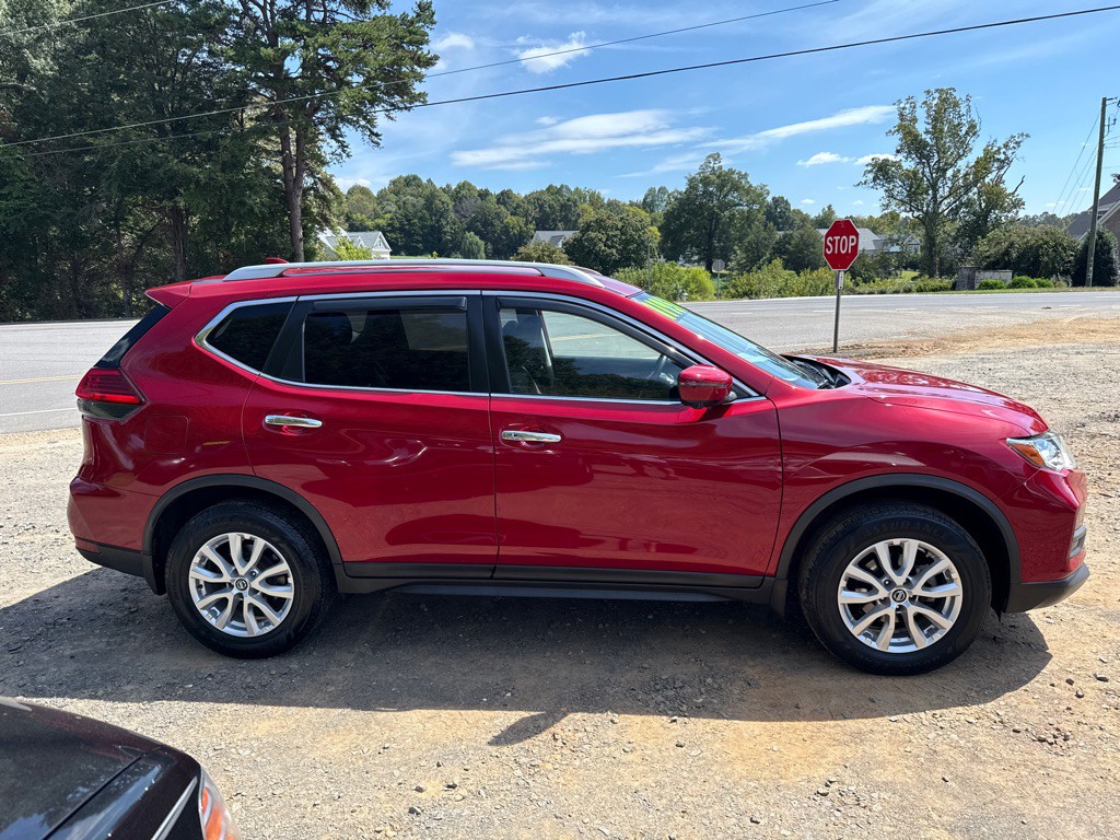 2017 Nissan Rogue Image 5