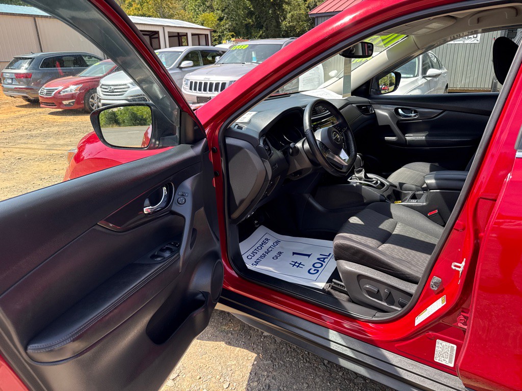 2017 Nissan Rogue Image 11