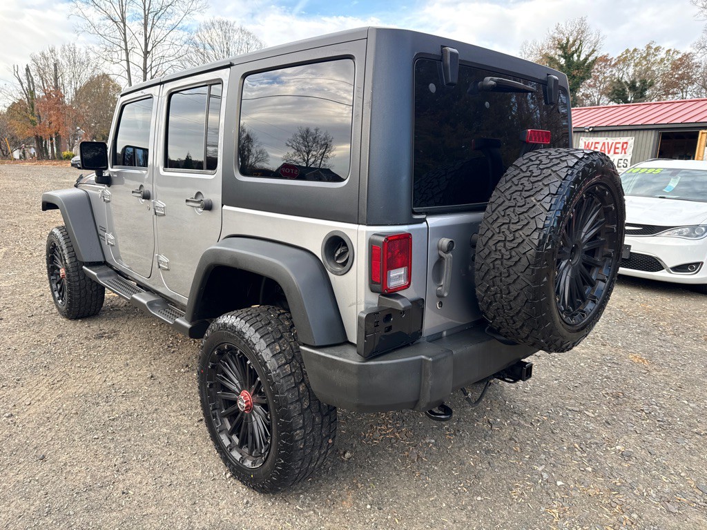 2015 Jeep Wrangler Unlimited Image 8