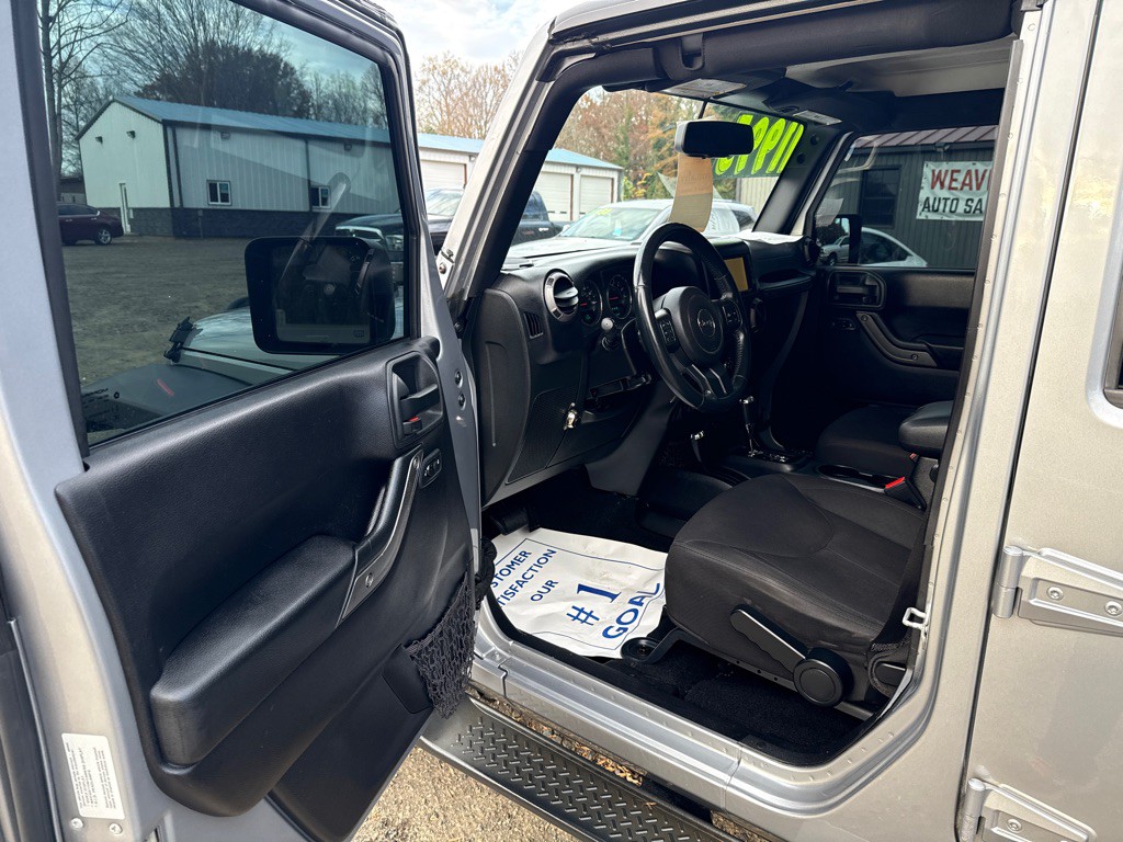 2015 Jeep Wrangler Unlimited Image 9