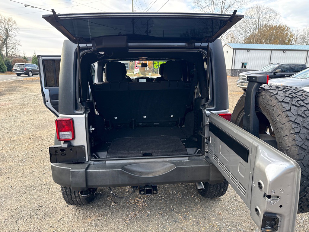 2015 Jeep Wrangler Unlimited Image 11