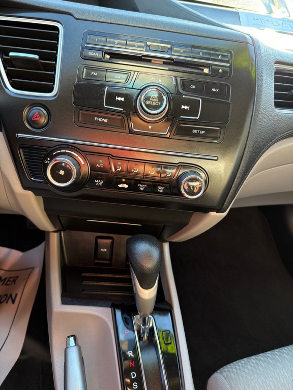 2014 Honda Civic Image 17