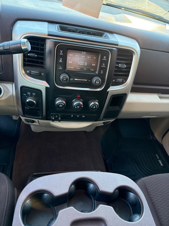 2016 RAM 2500 Image 18