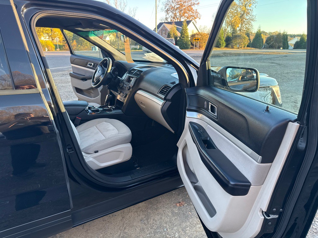 2018 Ford Explorer Image 14