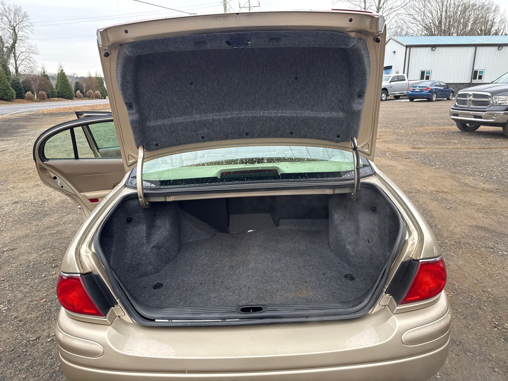 2005 Buick LeSabre Image 12