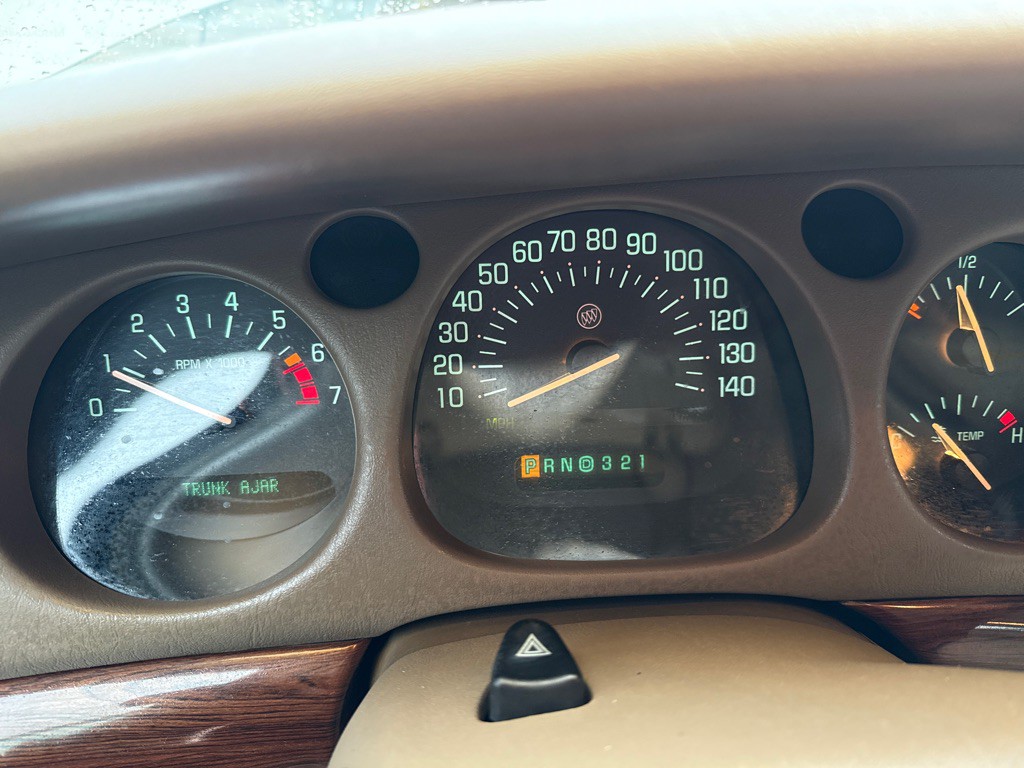 2005 Buick LeSabre Image 16