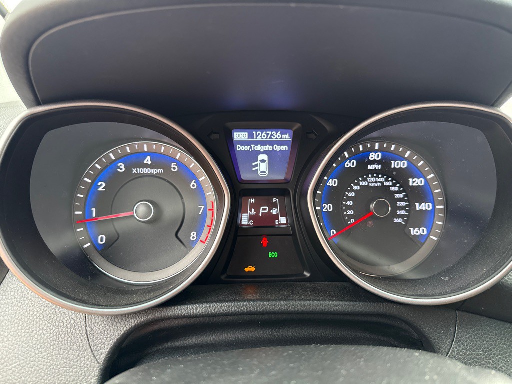 2013 Hyundai Elantra Image 15