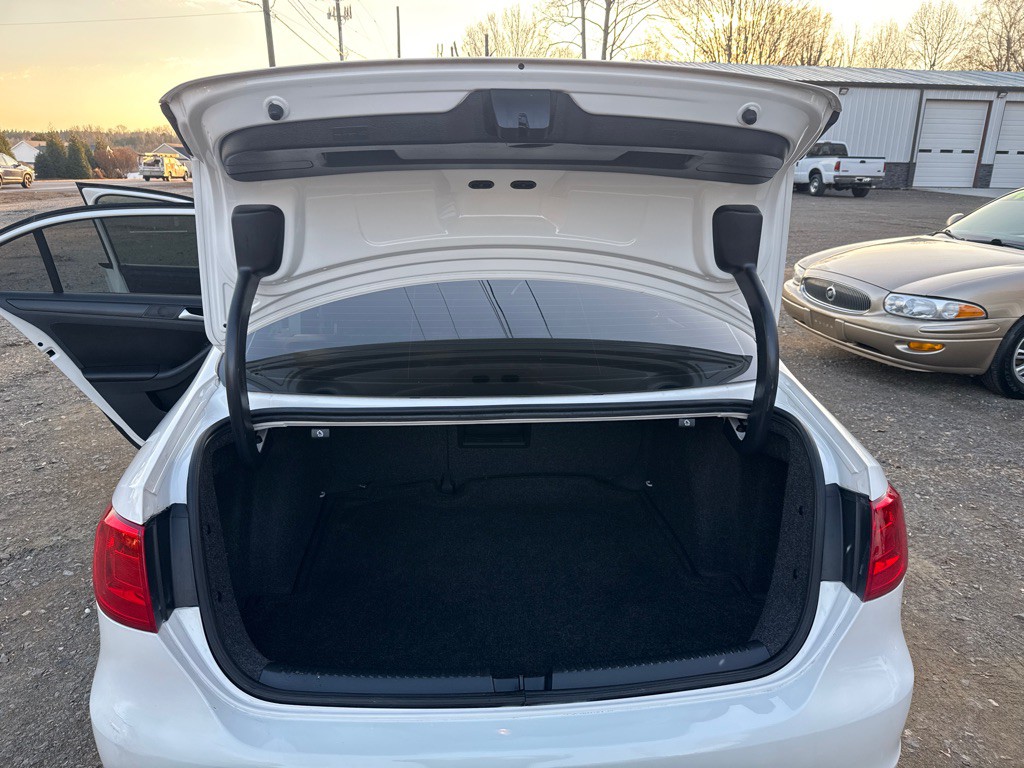 2014 Volkswagen Jetta Image 11