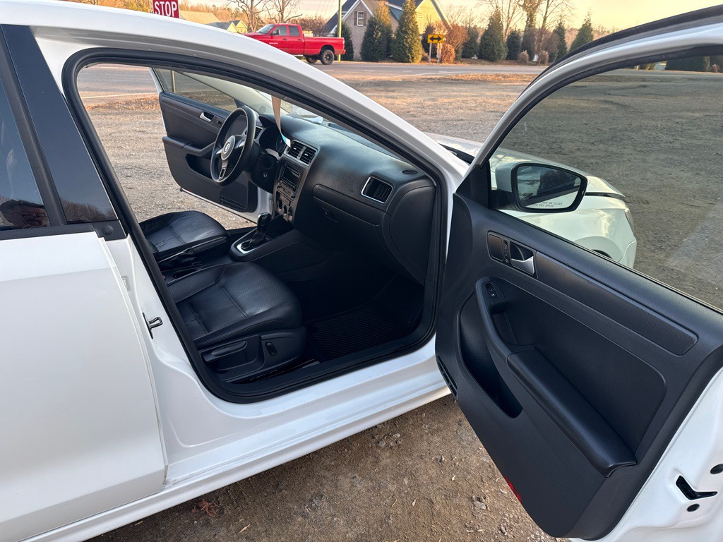2014 Volkswagen Jetta Image 13