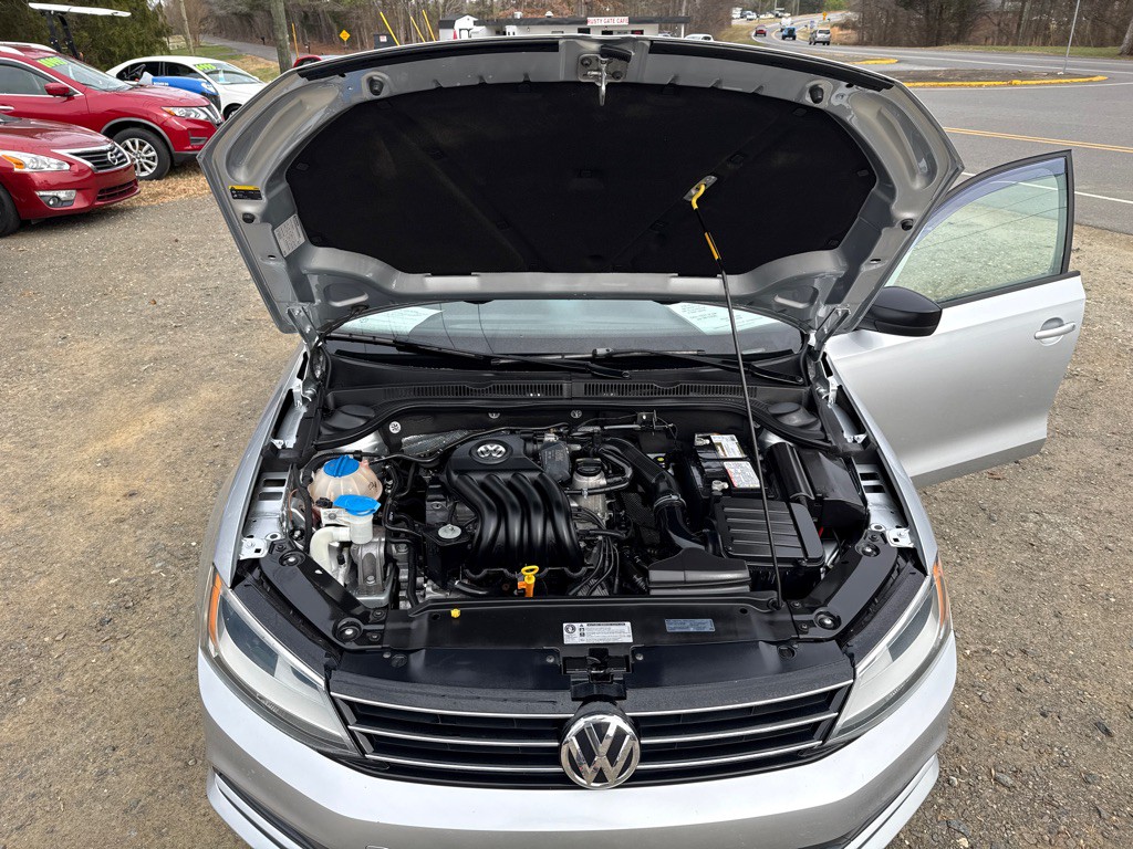 2015 Volkswagen Jetta Image 14