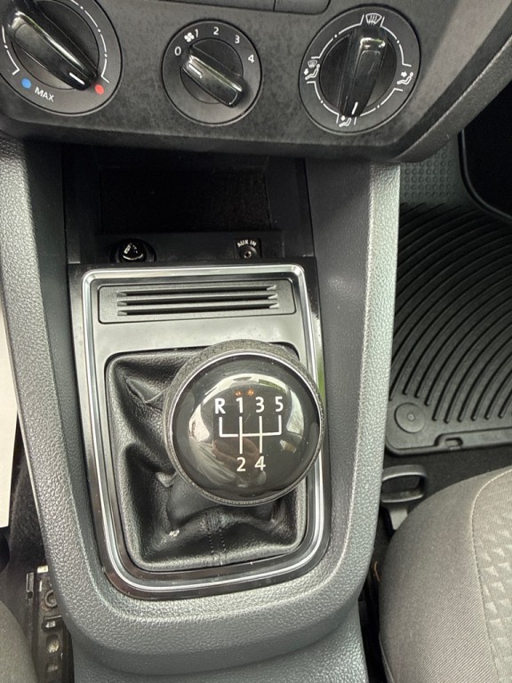 2015 Volkswagen Jetta Image 17