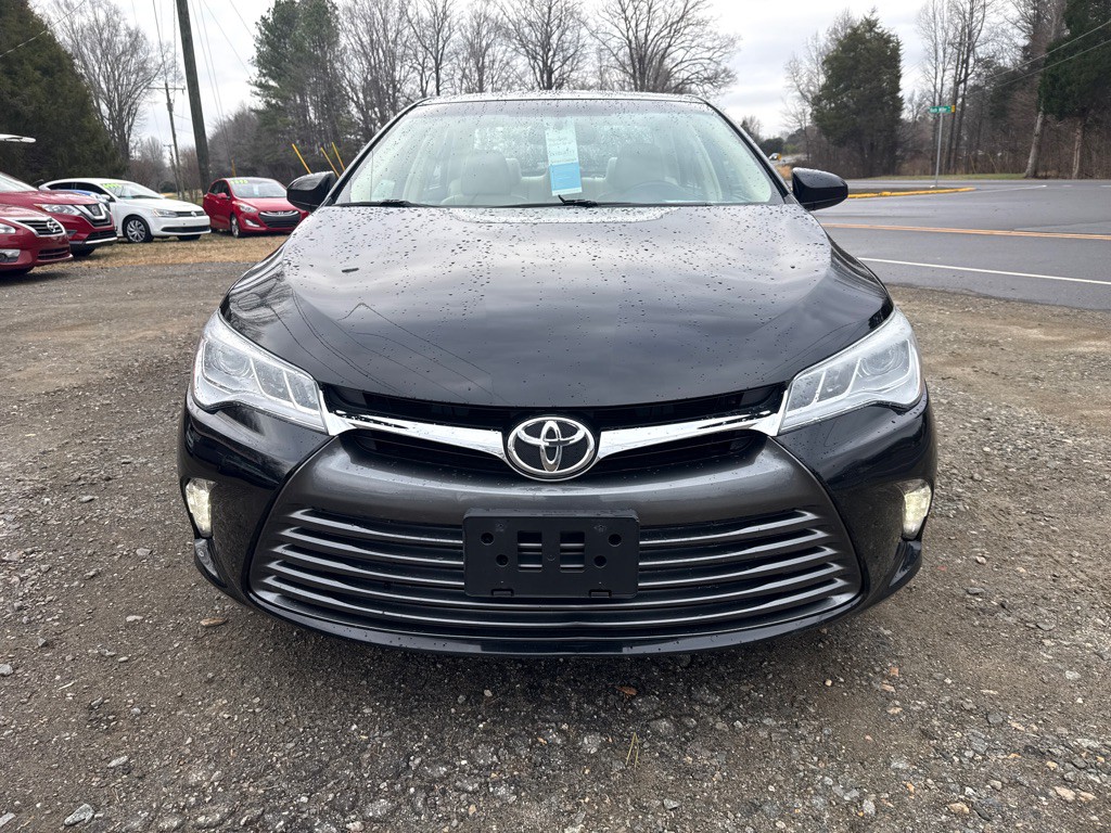 2015 Toyota Camry Image 3