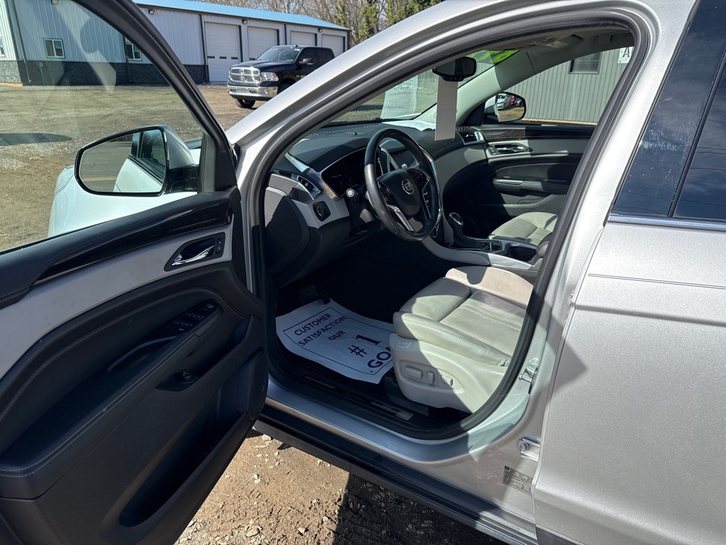 2016 Cadillac SRX Image 9