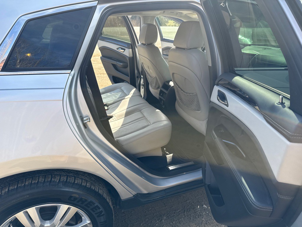 2016 Cadillac SRX Image 12