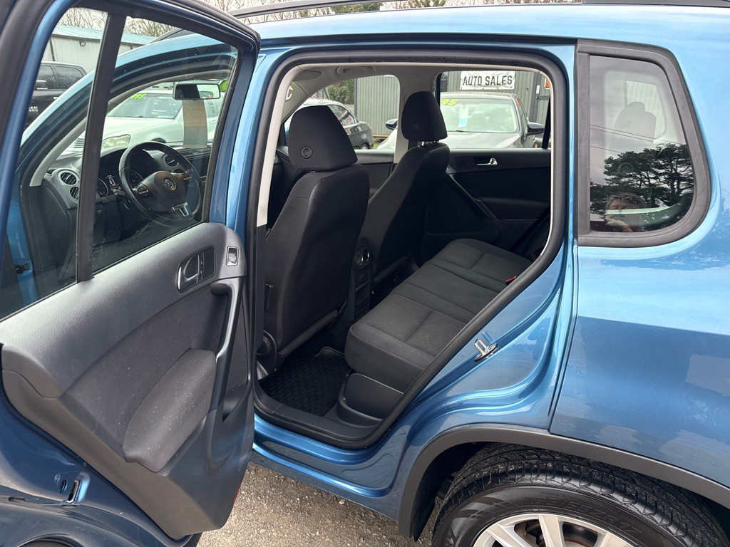 2017 Volkswagen Tiguan Image 10