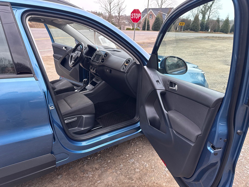 2017 Volkswagen Tiguan Image 13