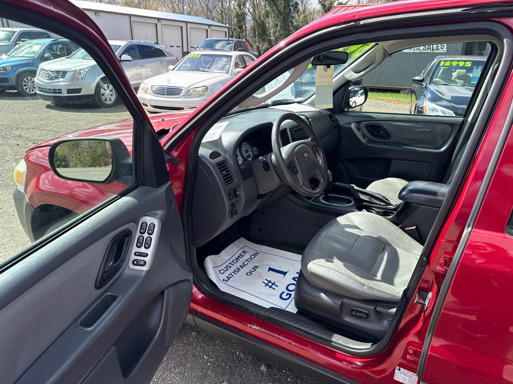 2006 Ford Escape Image 9