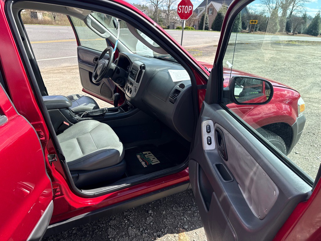 2006 Ford Escape Image 13