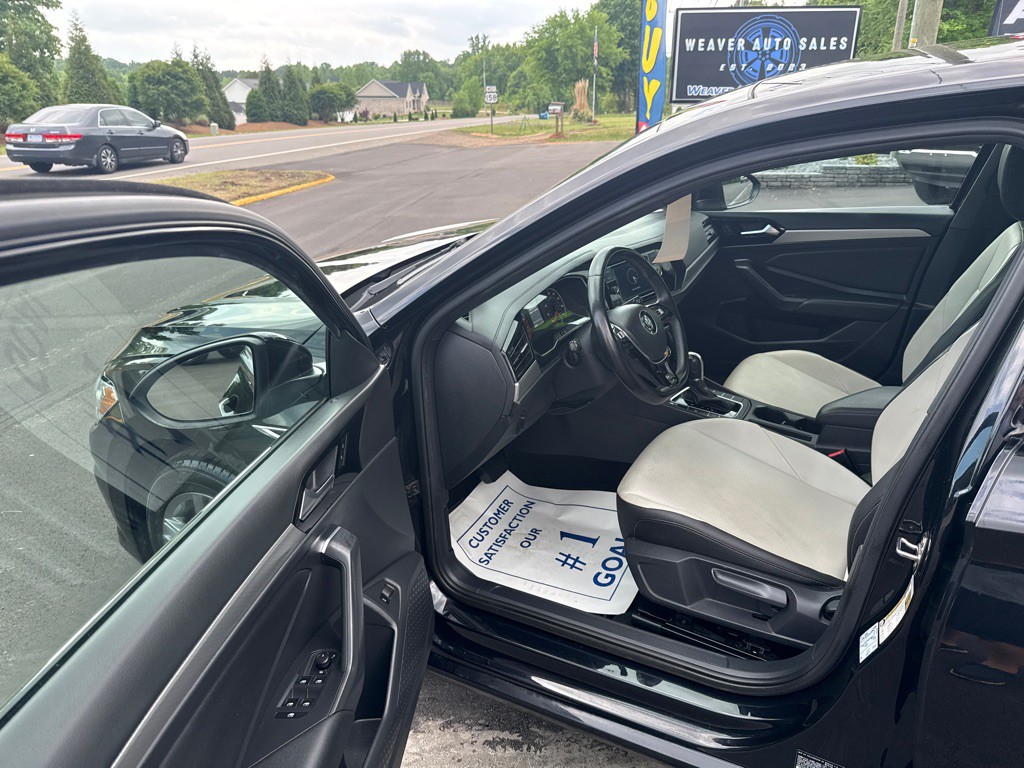 2019 Volkswagen Jetta Image 9