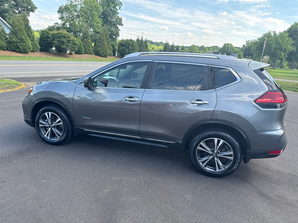 2017 Nissan Rogue Image 5