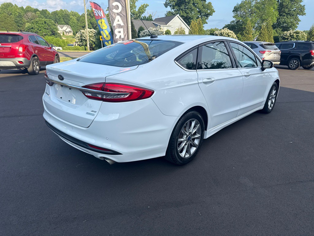2017 Ford Fusion Image 8