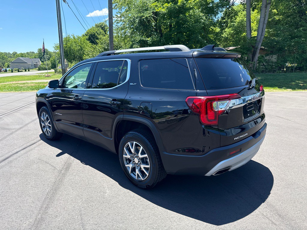 2022 GMC Acadia Image 4