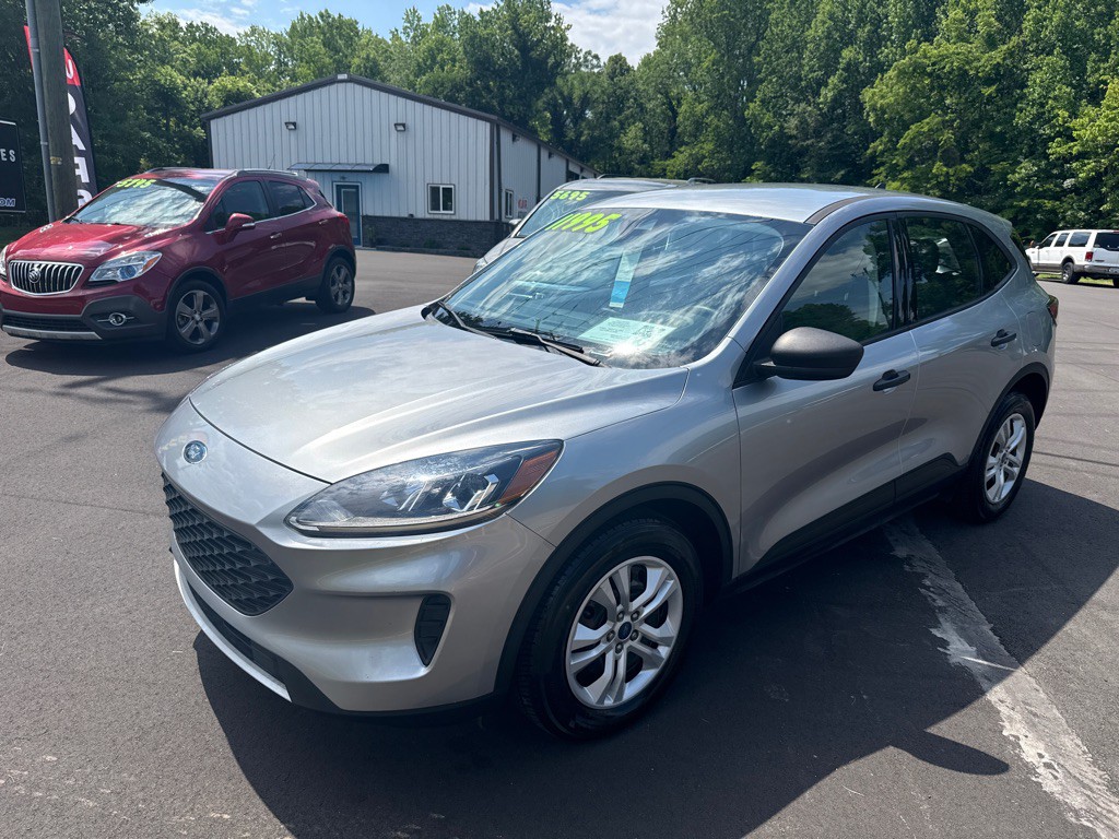 2021 Ford Escape Image 2