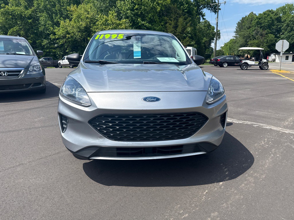 2021 Ford Escape Image 3